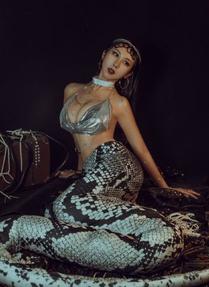 欧美激情人体艺术_超清完整在线观看