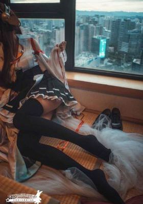 欧美手提包男_BD英语在线视频播放