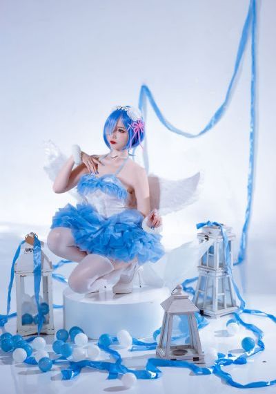极品粉嫩嫩模大尺度无码视频_BD日本电影免费