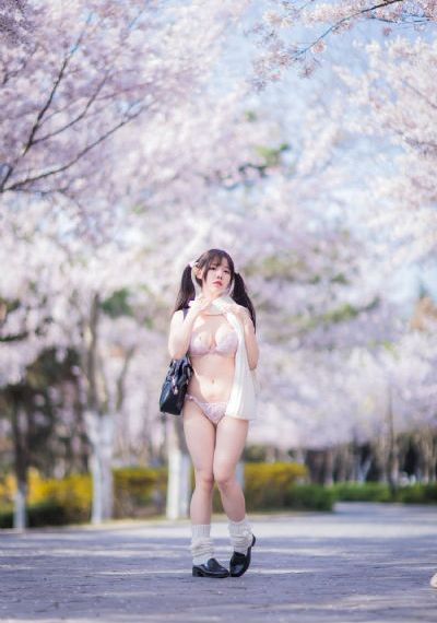 国产真人一级毛片在线视频_DVD在线观看视频