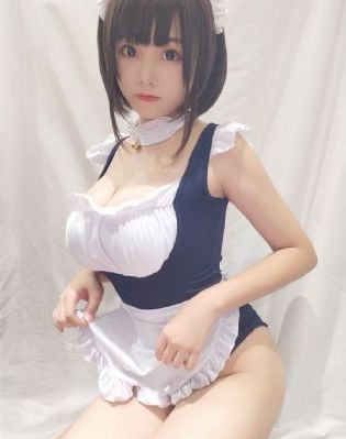 美女哭着扒开往里面注水作文_1080P高清视频播放